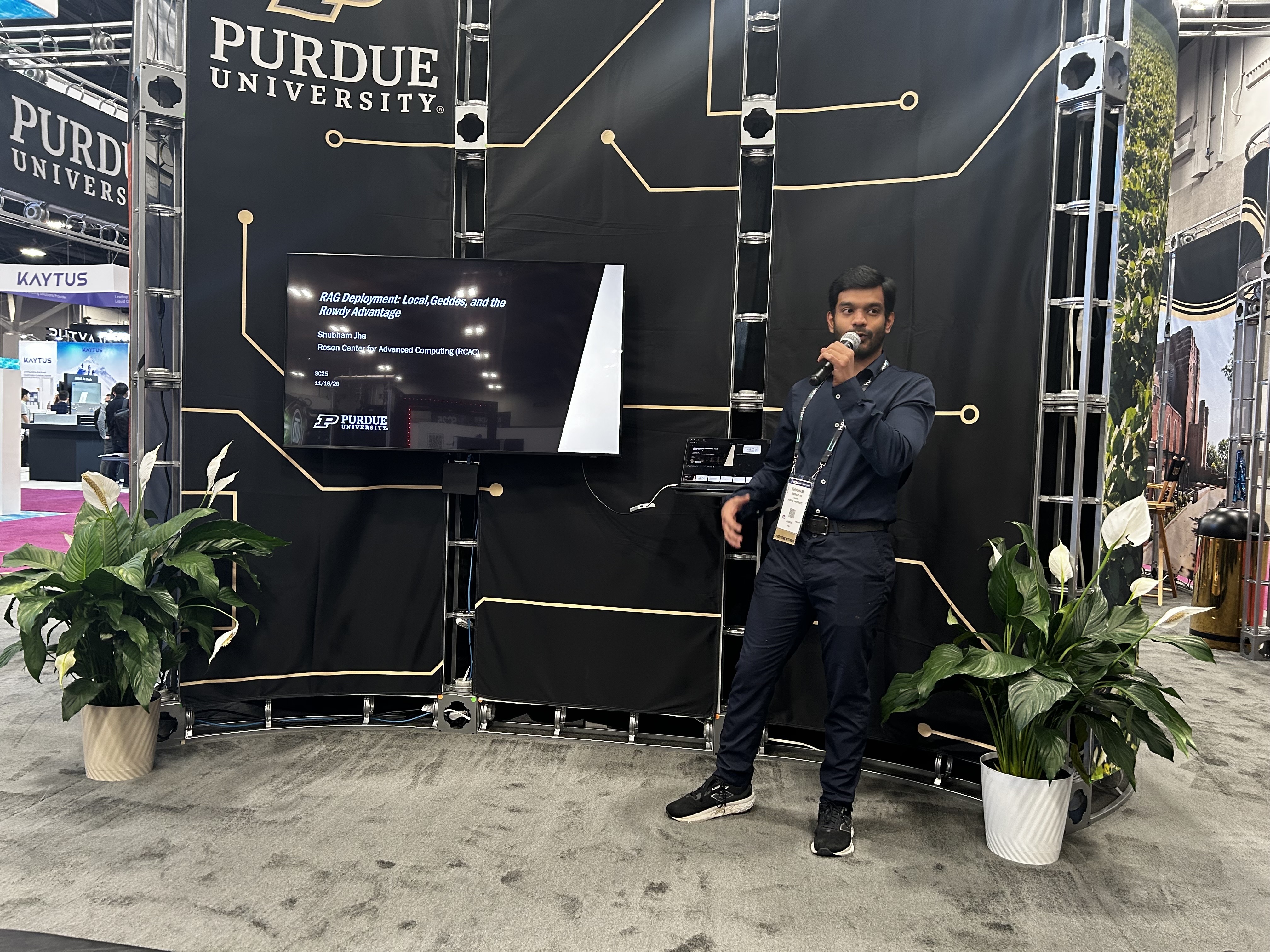 Shubham Jha presenting at SC25